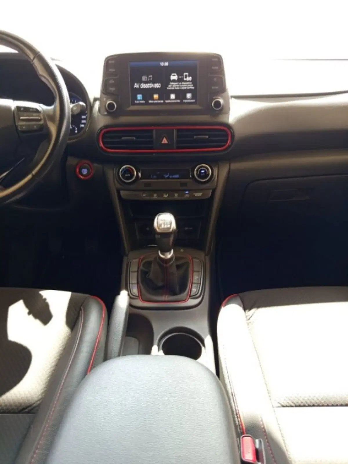 Hyundai Kona usata a Frosinone (10)