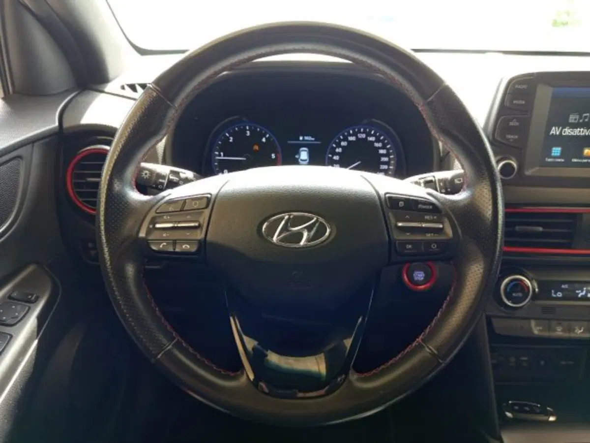 Hyundai Kona usata a Frosinone (12)