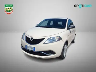 Lancia Ypsilon 1.3 MJT 16V 95 CV 5 porte S&amp;S Silver del 2017 usata a San Giorgio a Liri