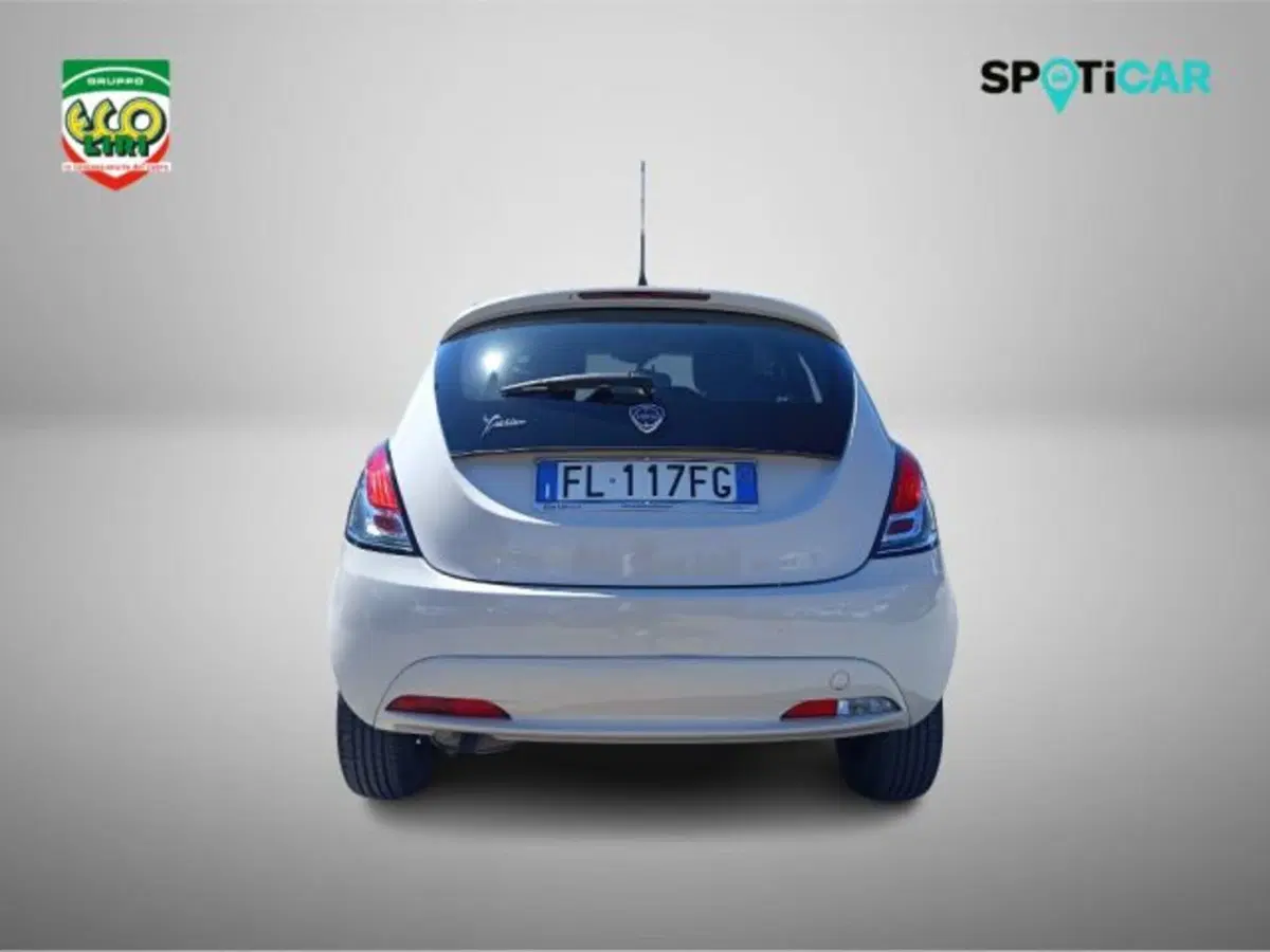 Lancia Ypsilon usata a Frosinone (6)