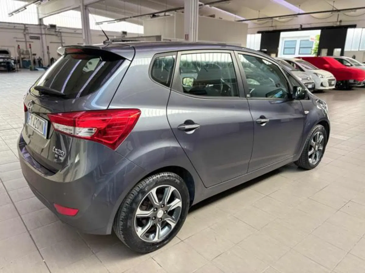 Hyundai ix20 usata a Pesaro-Urbino (9)