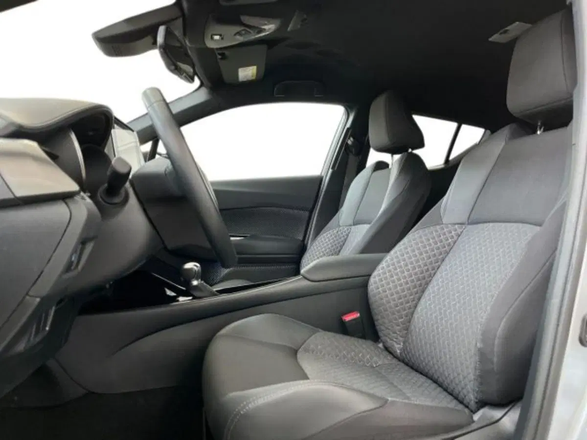 Toyota Toyota C-HR usata a Verona (10)