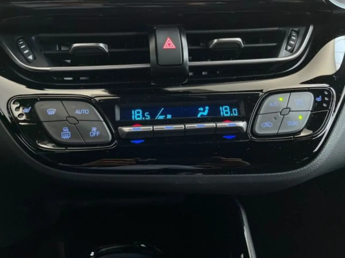 Toyota Toyota C-HR usata a Verona (14)