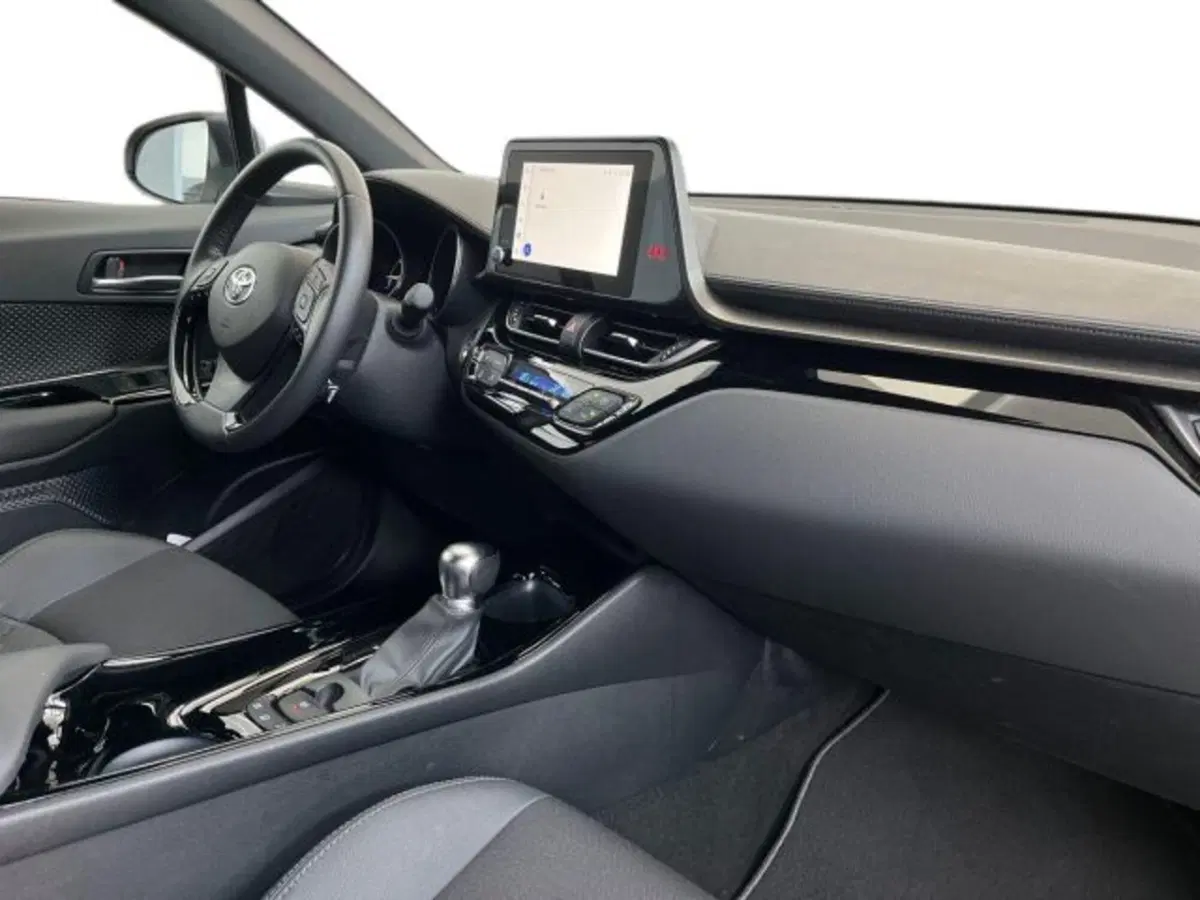 Toyota Toyota C-HR usata a Verona (16)