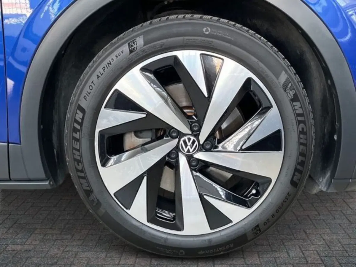 Volkswagen ID.4 usata a Verona (7)