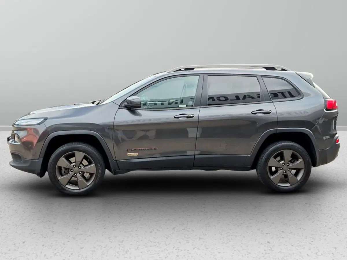 Jeep Cherokee usata a Varese (6)