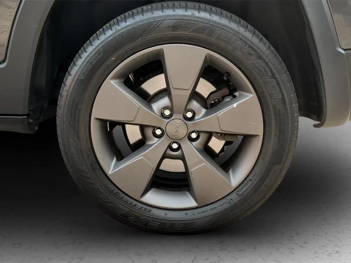Jeep Cherokee usata a Varese (9)