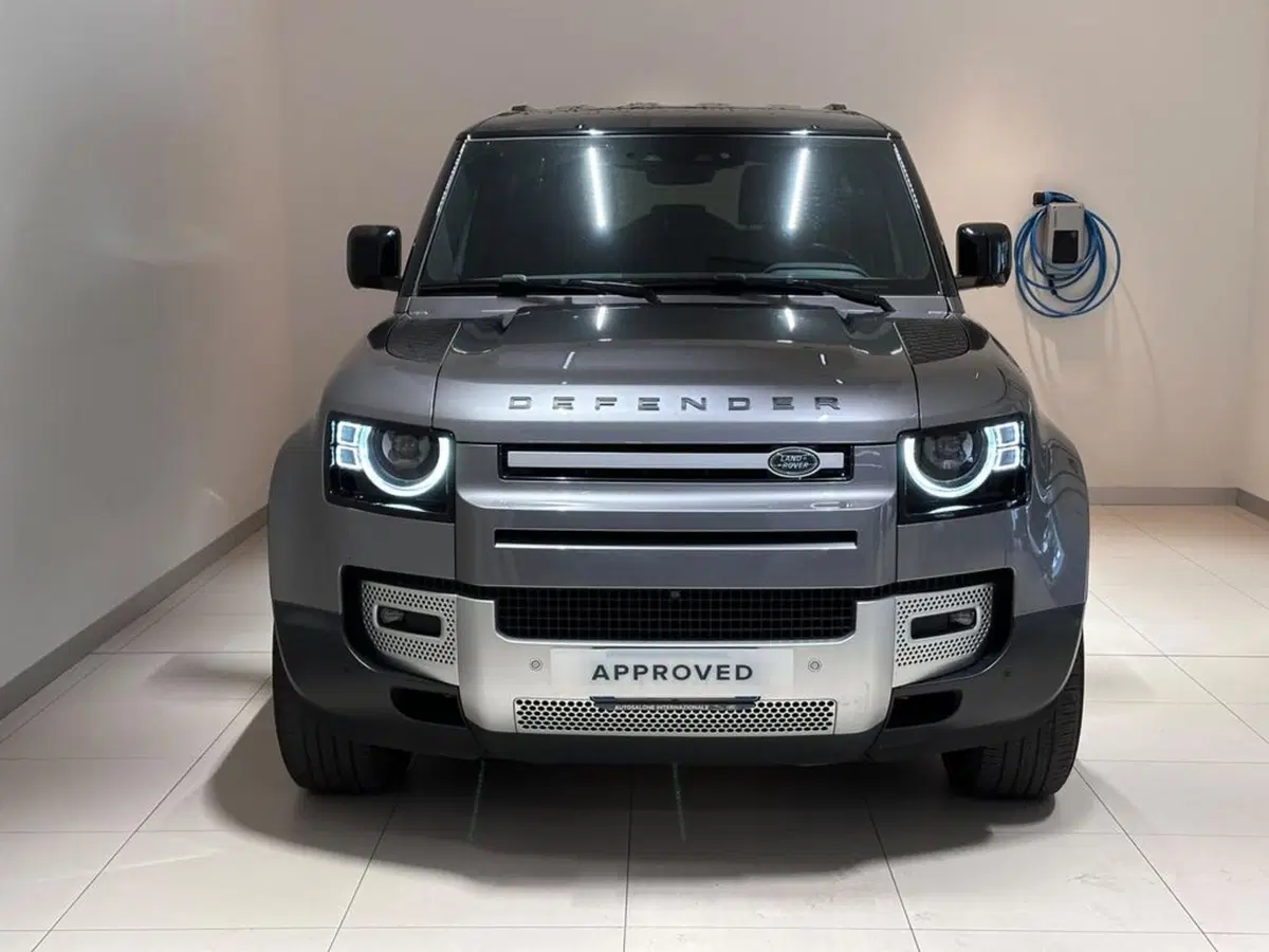 Land Rover Defender usata a Varese (2)