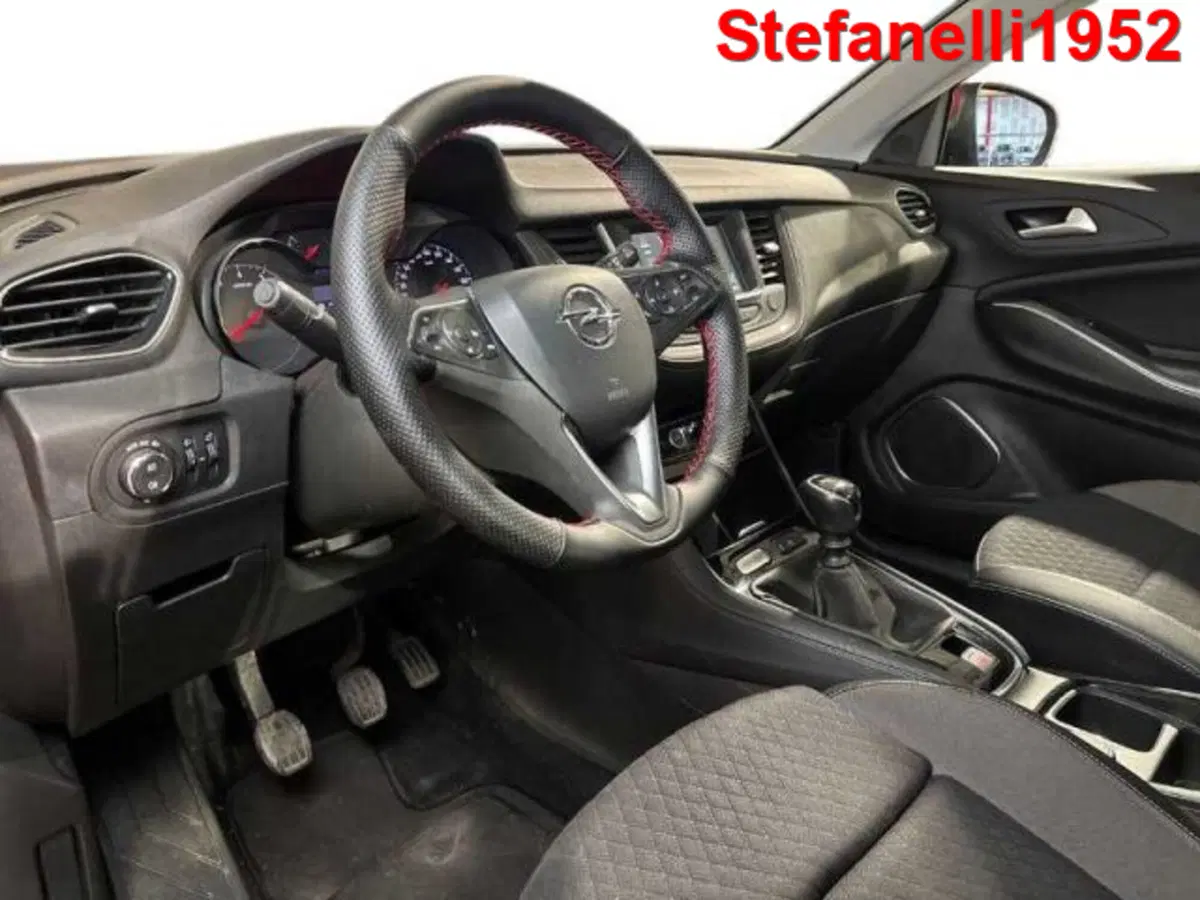 Opel Grandland X usata a Bologna (11)