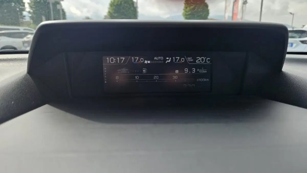 Subaru XV usata a Lucca (8)