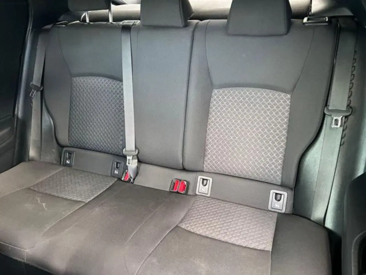 Toyota Toyota C-HR usata a Sassari (11)