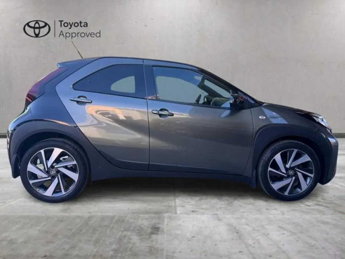Toyota Aygo X usata a Sassari (4)