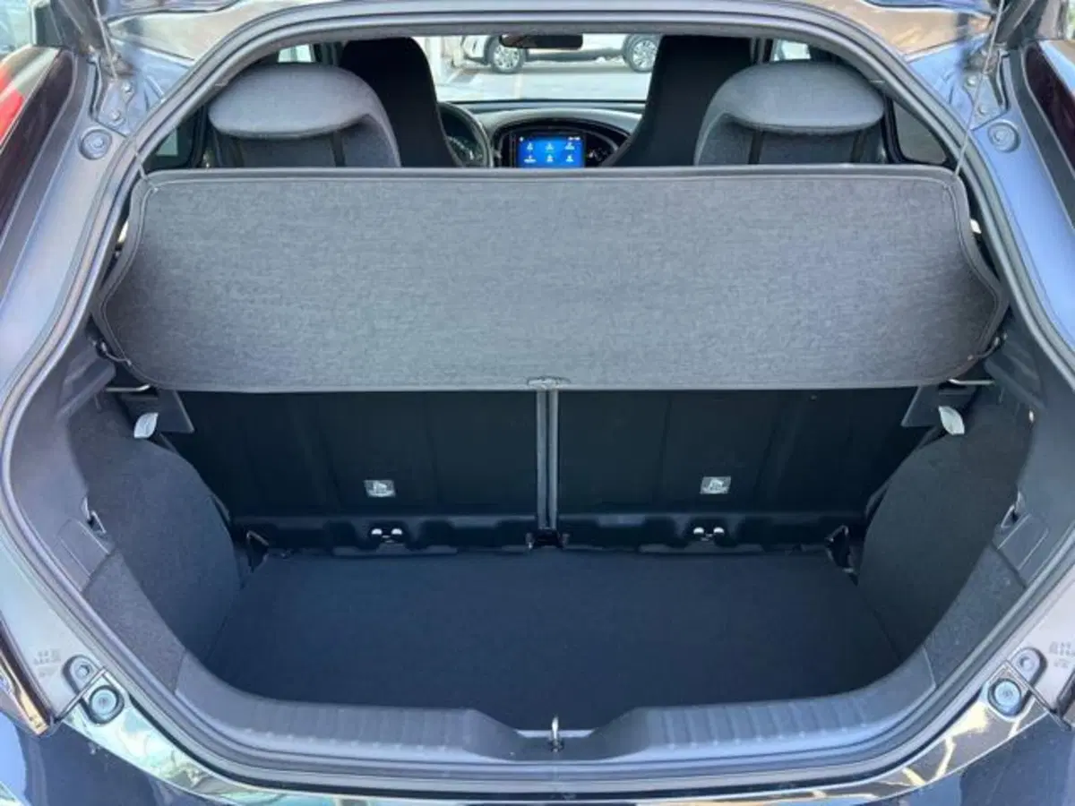 Toyota Aygo X usata a Sassari (6)