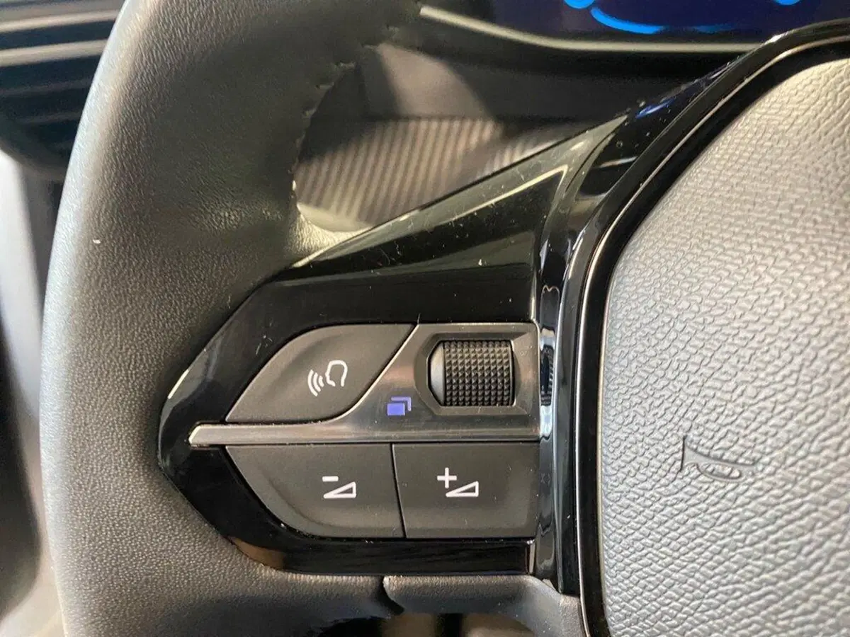 Peugeot 208 usata a Torino (13)