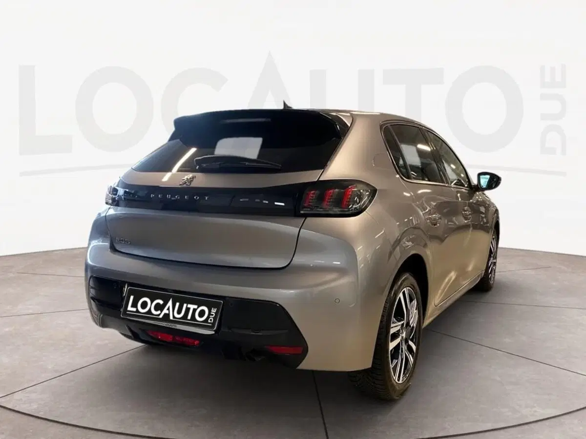 Peugeot 208 usata a Torino (4)