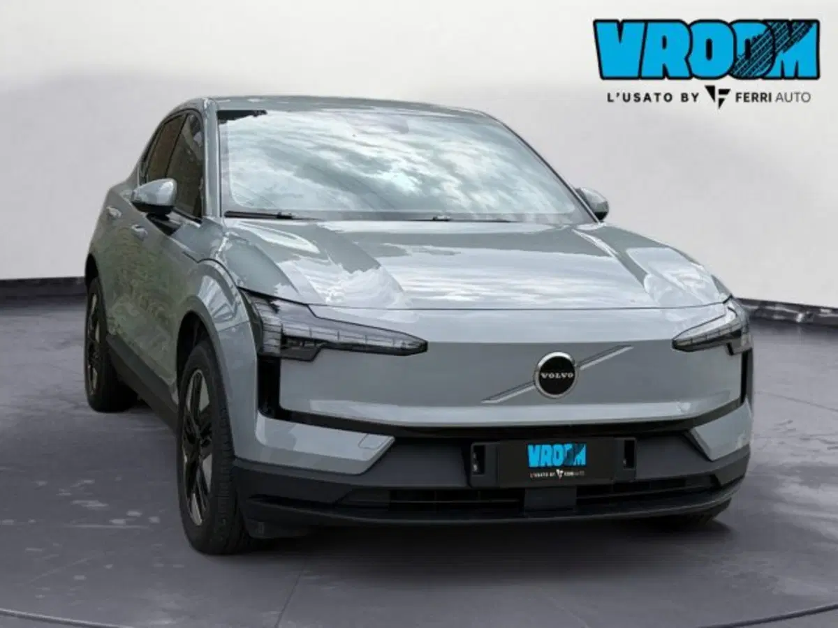 Volvo EX30 usata a Udine (5)