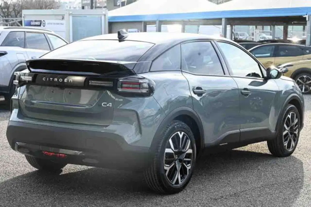 Citroen E-C4 nuova a Torino (3)