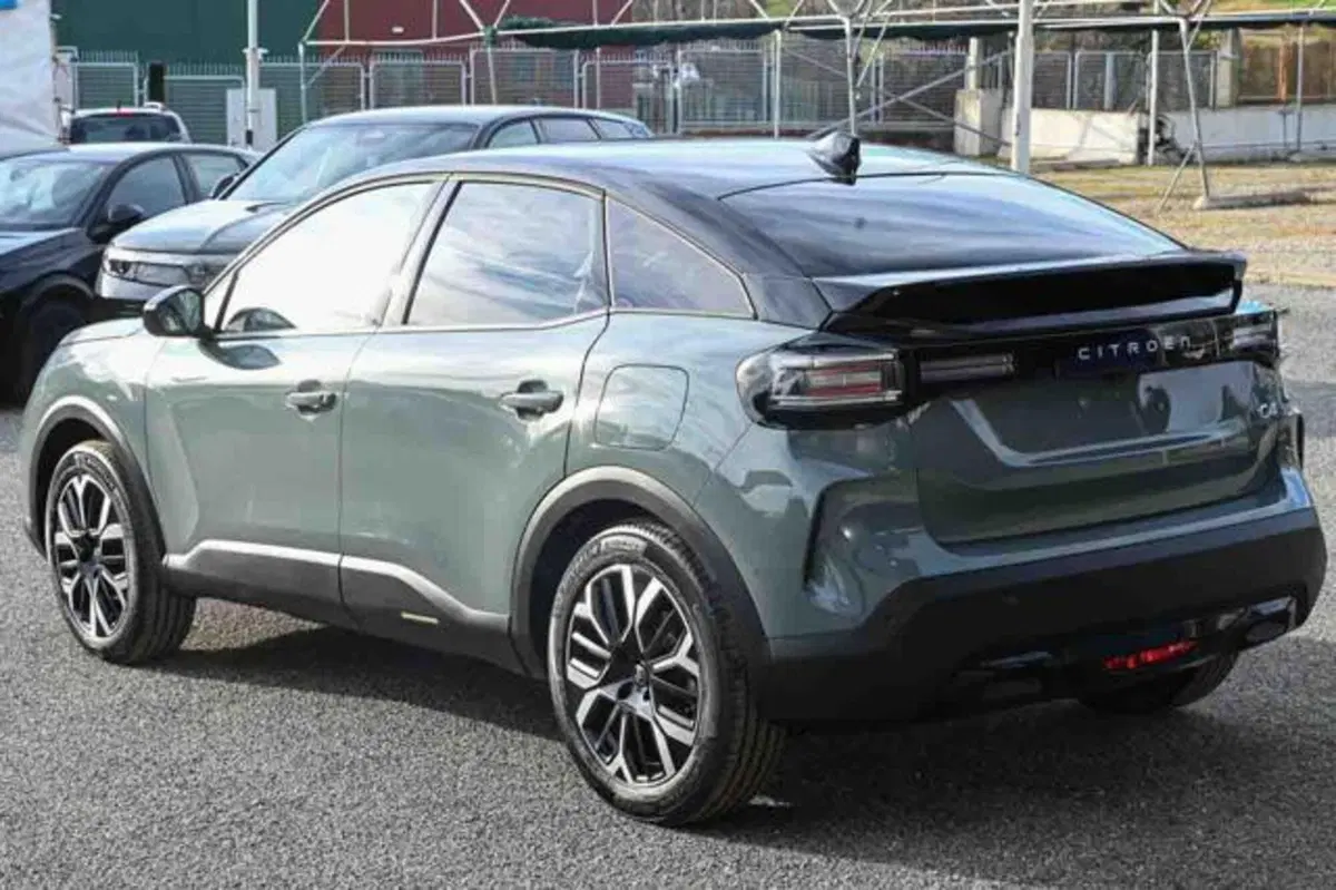 Citroen E-C4 nuova a Torino (4)