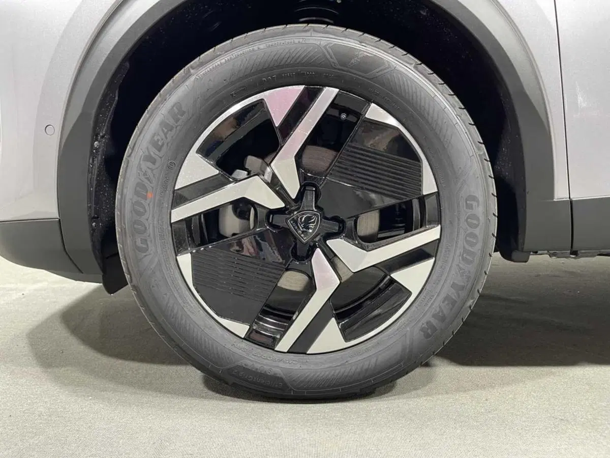 Peugeot 2008 nuova a Sondrio (9)