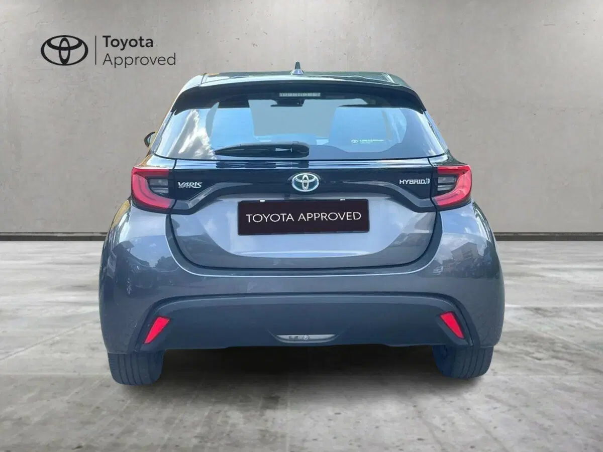 Toyota Yaris usata a Lecco (12)