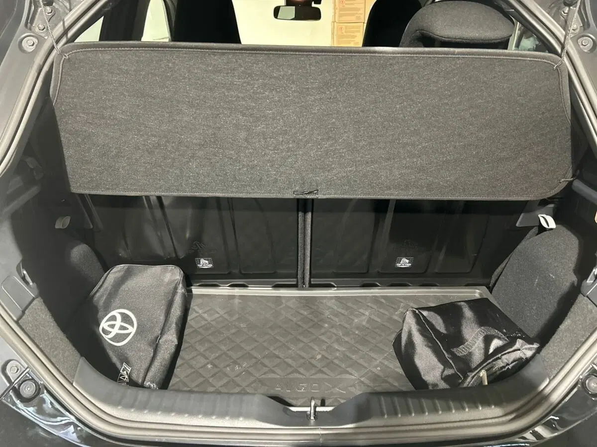 Toyota Aygo X usata a Lecco (12)