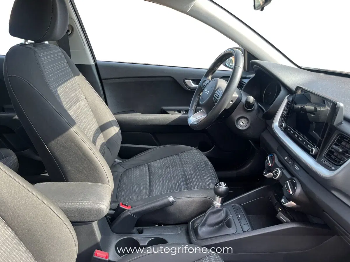Kia Stonic usata a Modena (15)
