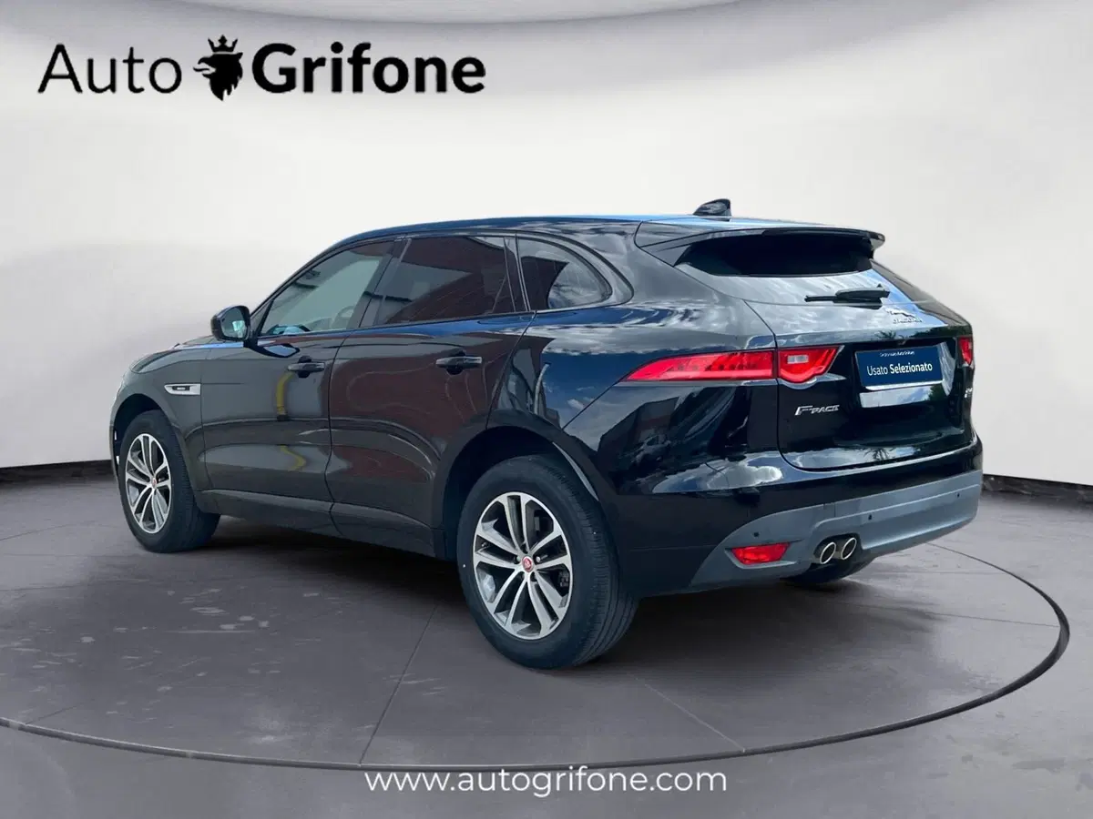Jaguar F-Pace usata a Modena (3)