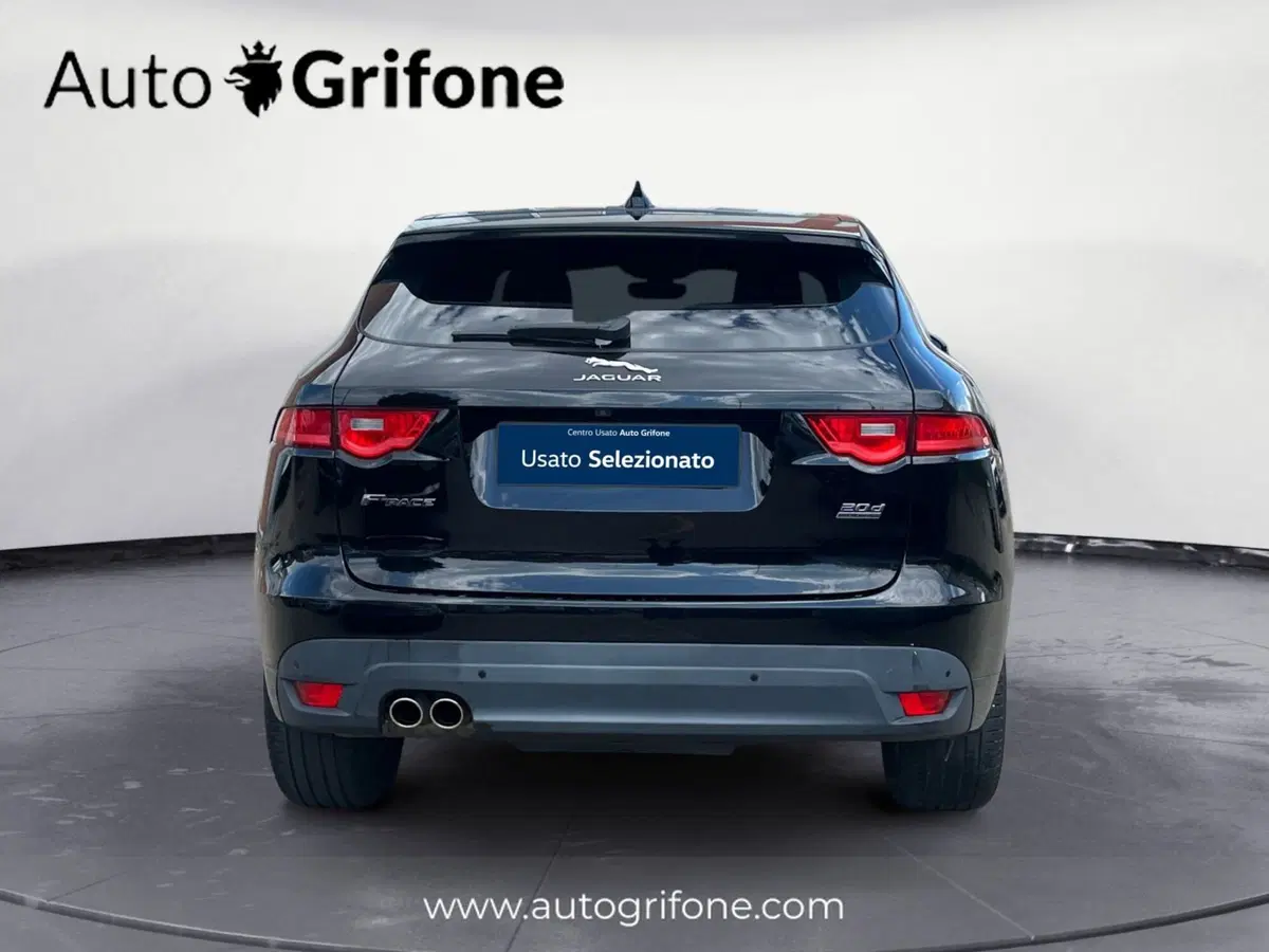 Jaguar F-Pace usata a Modena (4)