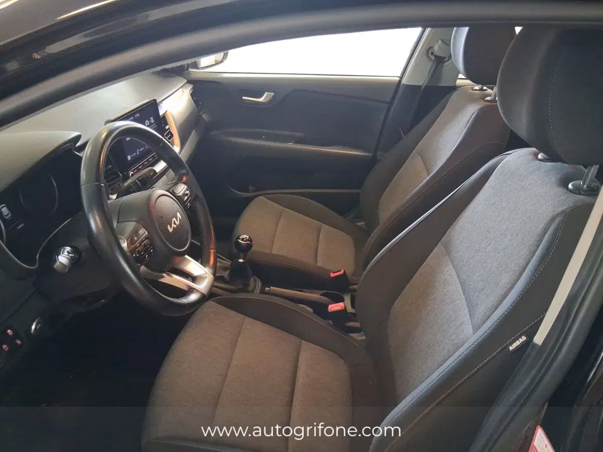 Kia Stonic usata a Modena (9)