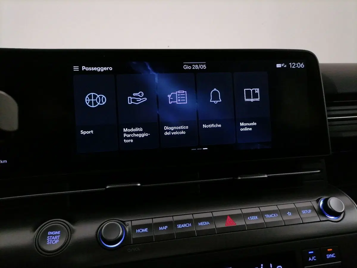 Hyundai Kona usata a Roma (20)