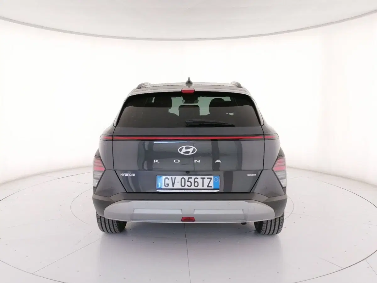 Hyundai Kona usata a Roma (4)