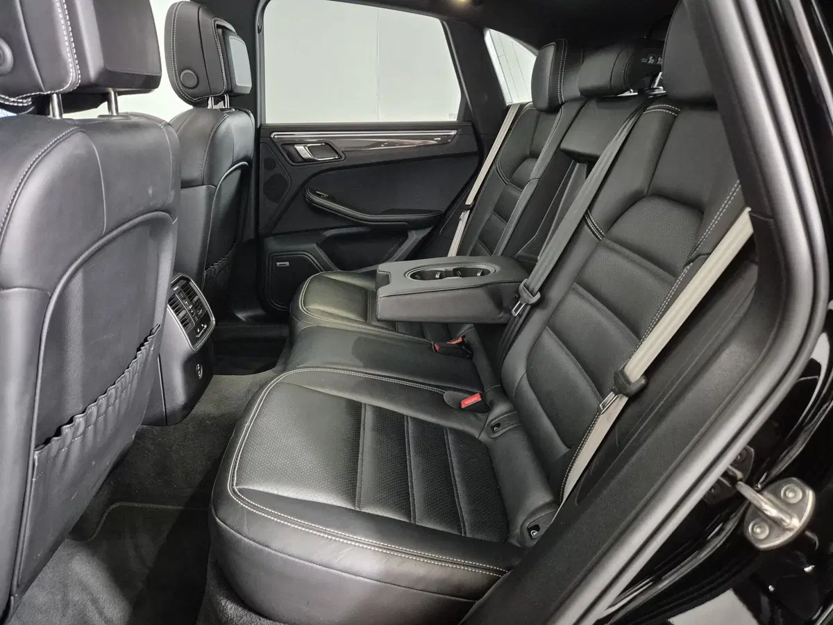 Porsche Macan usata a Torino (8)