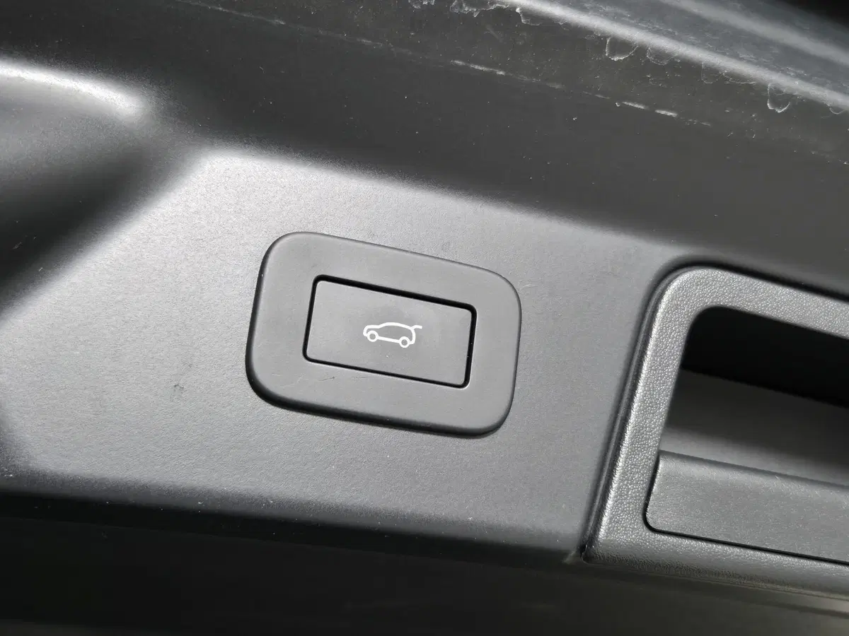 Land Rover Range Rover Velar usata a Torino (20)