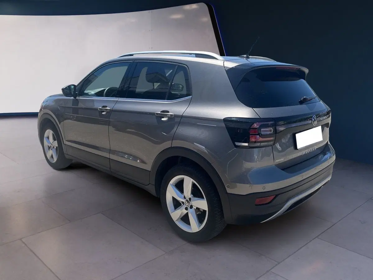 Volkswagen T-Cross usata a Torino (6)