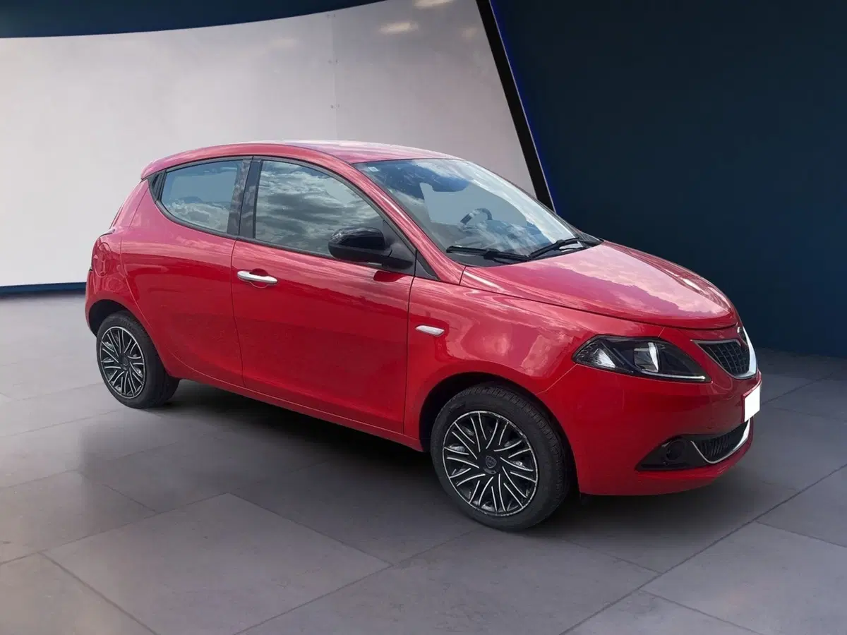 Lancia Ypsilon usata a Torino (3)