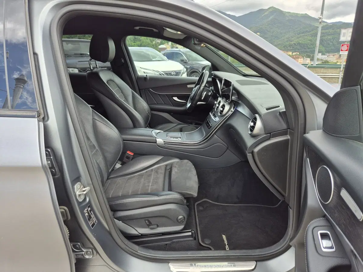 Mercedes-Benz GLC SUV usata  (9)