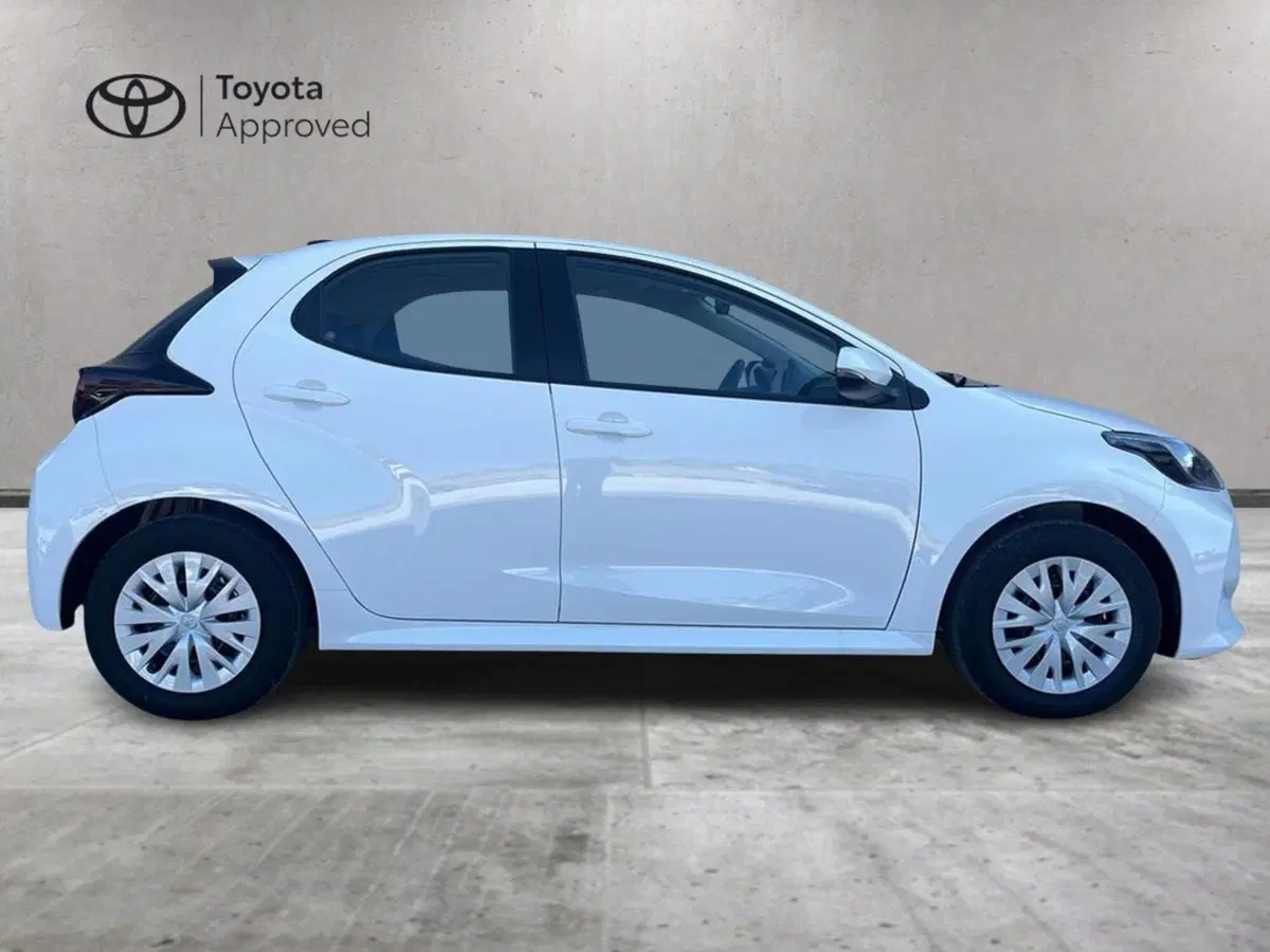 Toyota Yaris nuova a Ragusa (4)