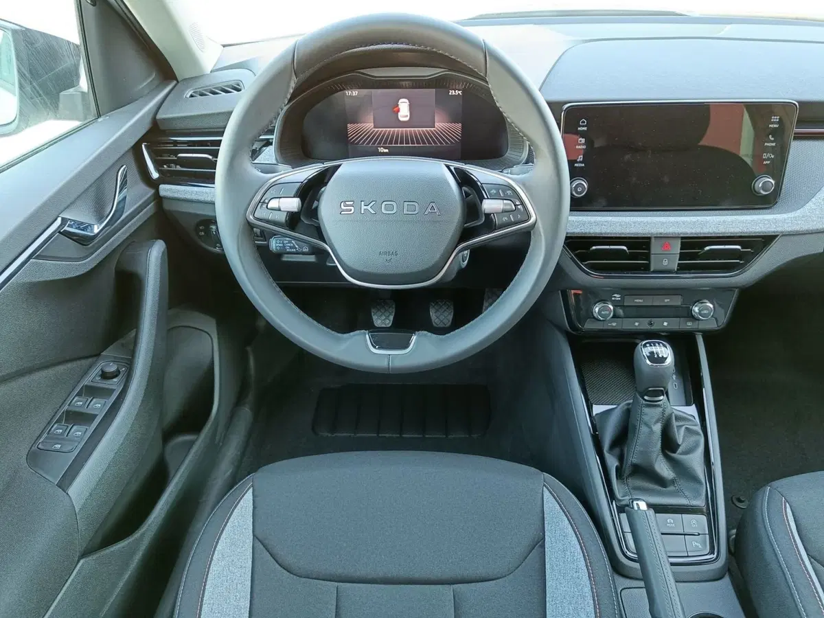 Skoda Kamiq nuova a Pistoia (8)