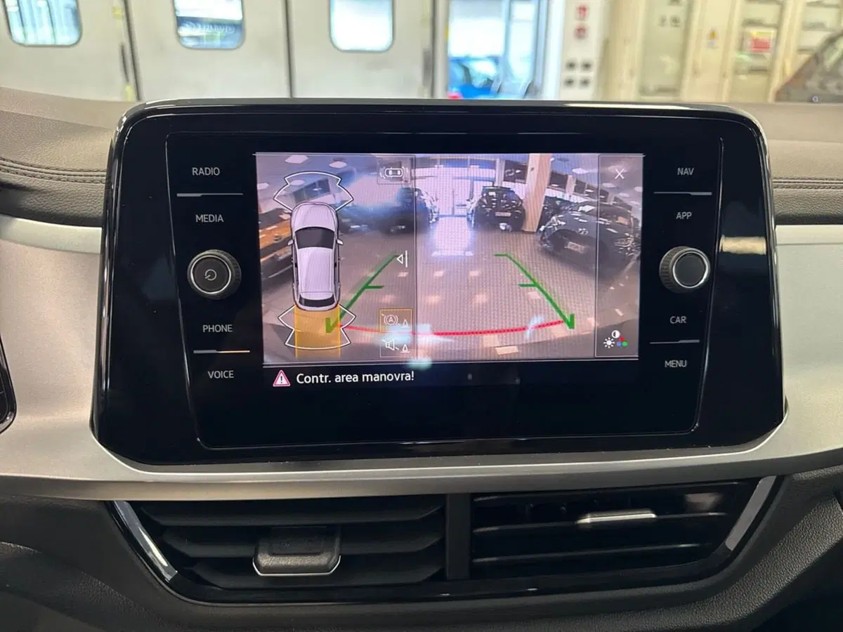 Volkswagen T-Roc usata a Prato (18)