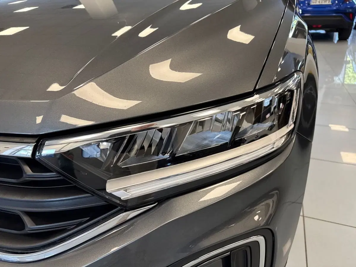 Volkswagen T-Roc usata a Prato (8)