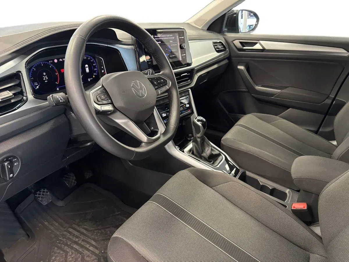 Volkswagen T-Roc usata a Prato (9)