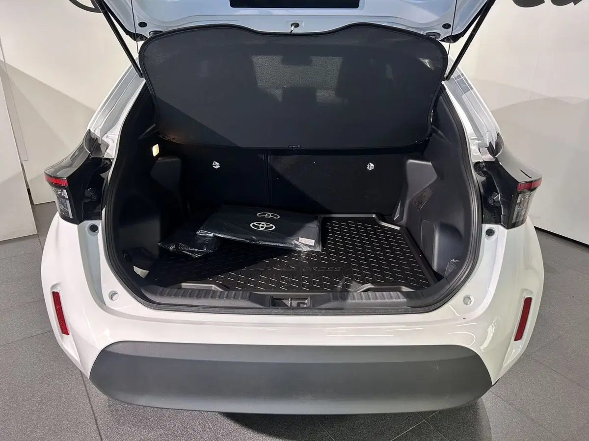 Toyota Yaris Cross usata a Milano (6)