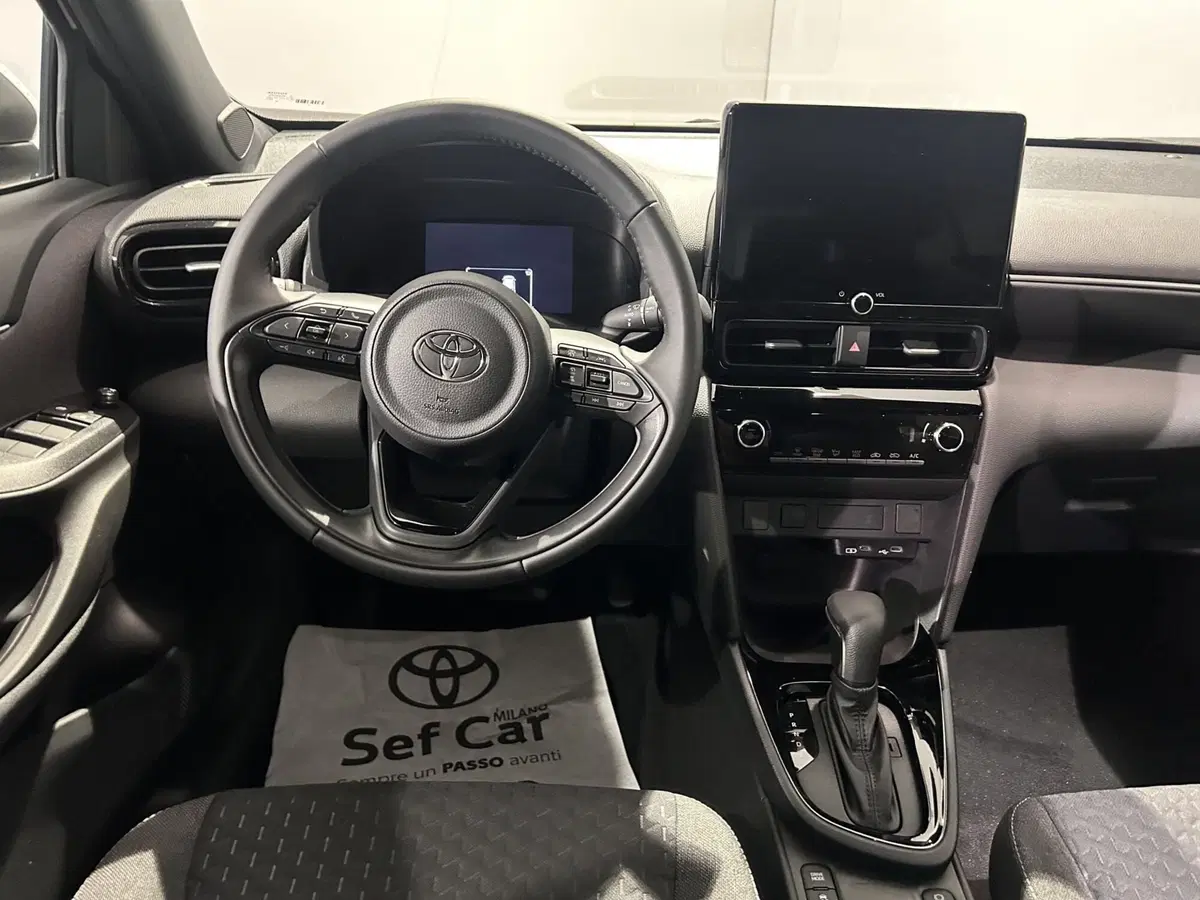 Toyota Yaris Cross usata a Milano (8)