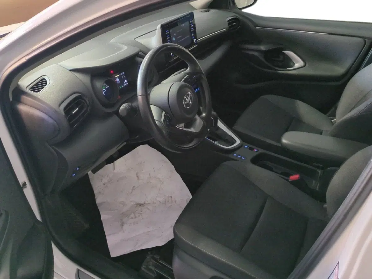 Toyota Yaris usata a Milano (13)