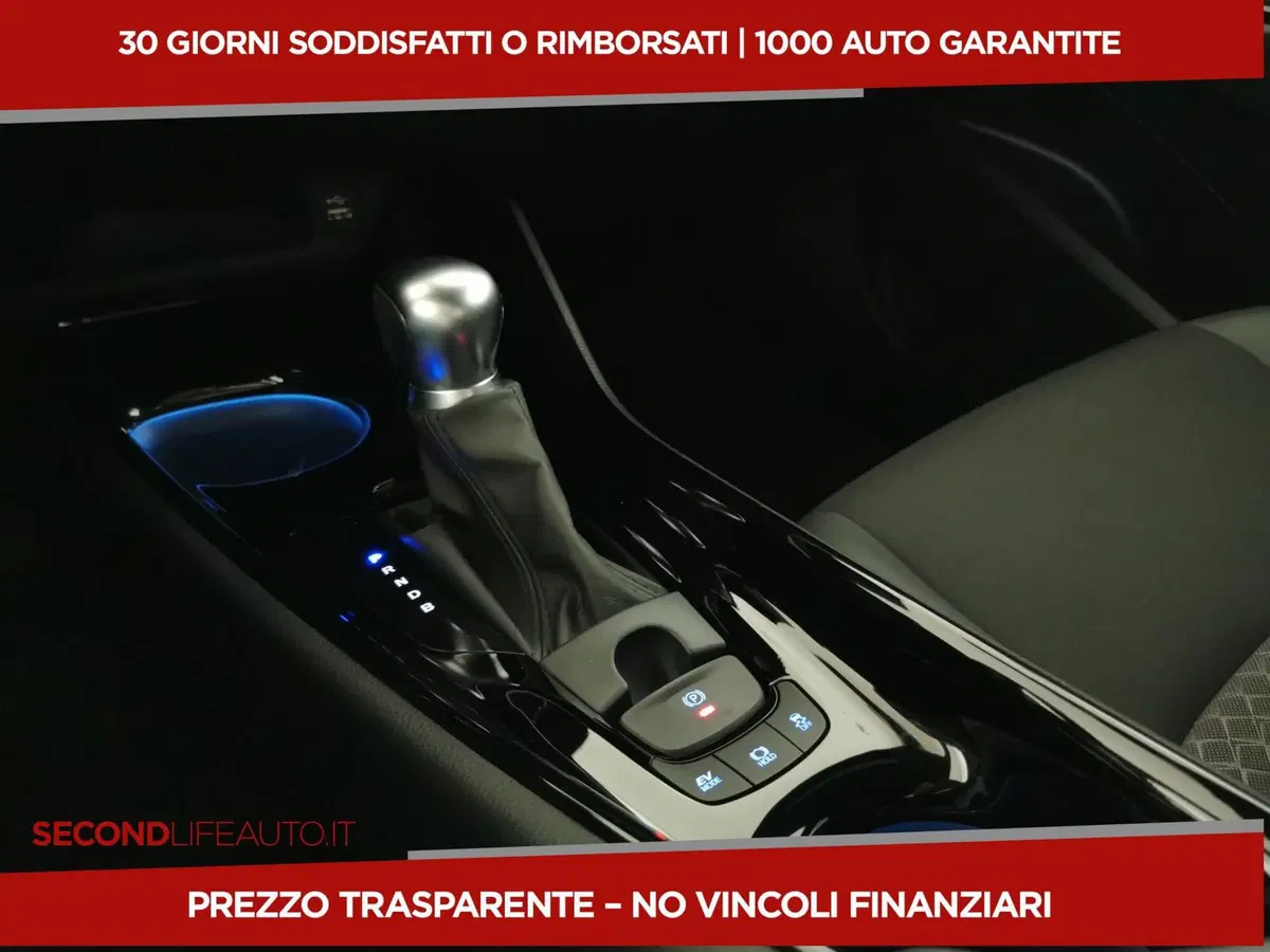 Toyota Toyota C-HR usata a Chieti (10)
