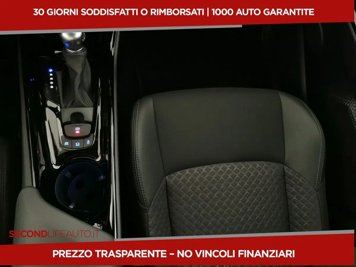 Toyota Toyota C-HR usata a Chieti (13)