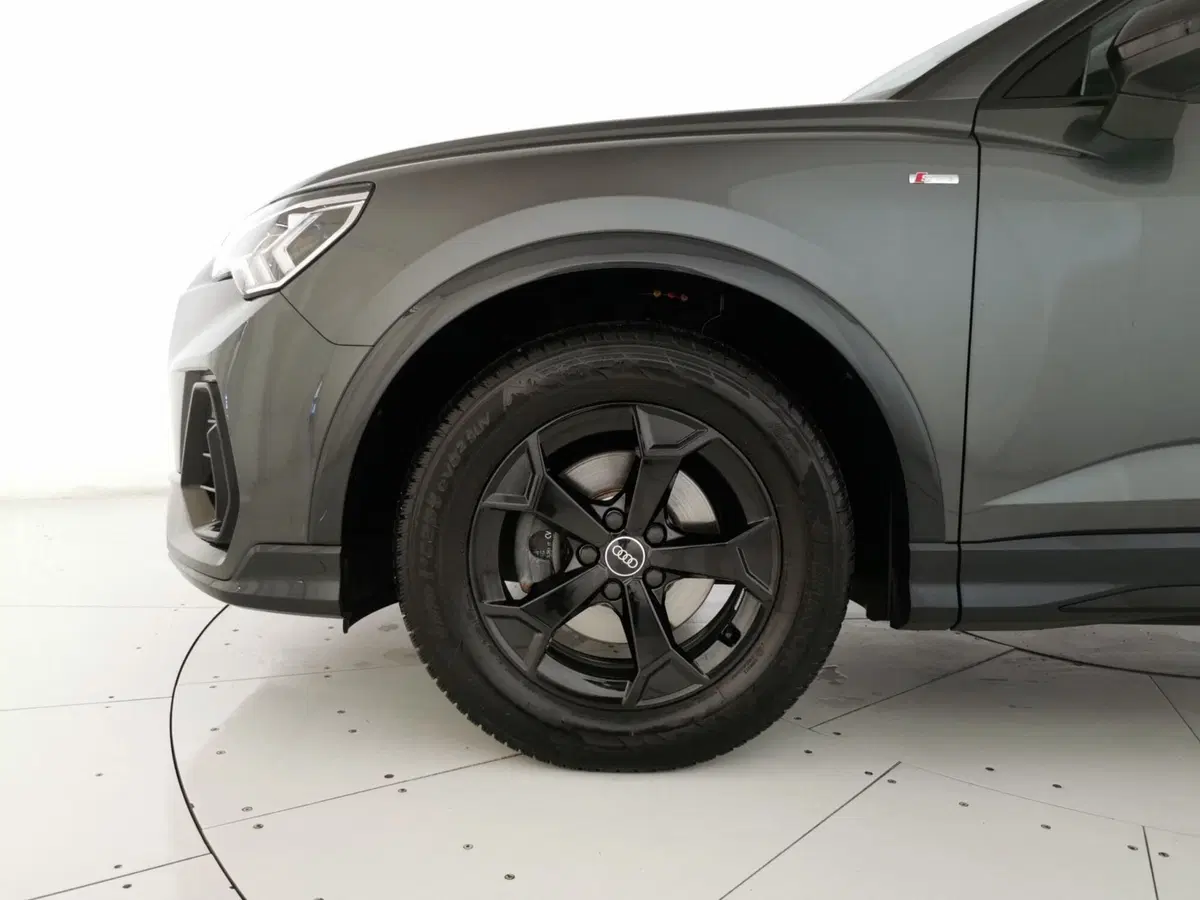 Audi Q3 Sportback usata a Chieti (7)