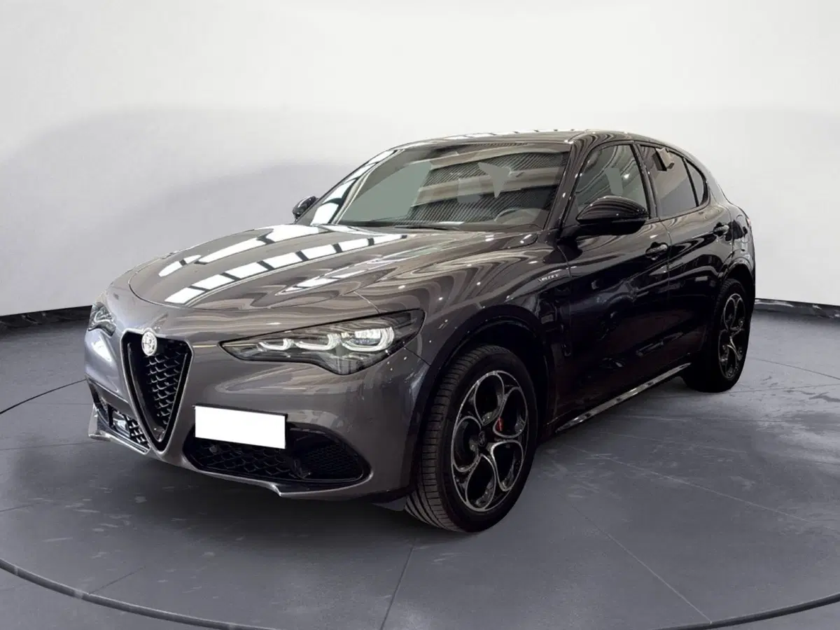Alfa Romeo Stelvio nuova a Agrigento