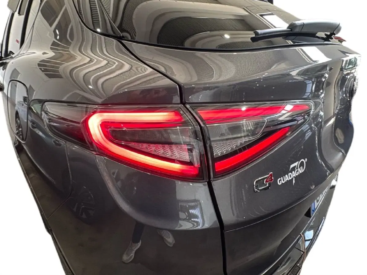 Alfa Romeo Stelvio nuova a Agrigento (10)