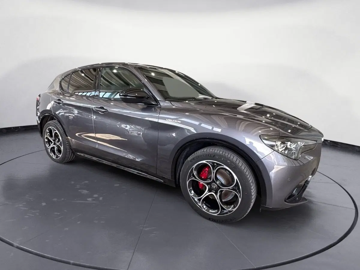 Alfa Romeo Stelvio nuova a Agrigento (8)